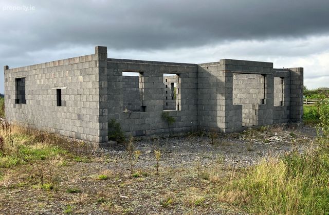 Shanballymore, Garrafrauns, Dunmore, Co. Galway - Click to view photos