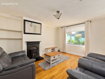 143 Mulvey Park, Dundrum, Windy Arbour, Dublin 14 - Image 4