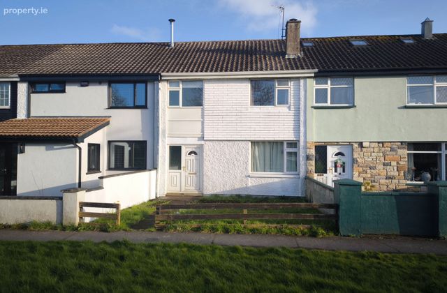 111 Aidan Park, Ballycasey, Shannon, Co. Clare - Click to view photos