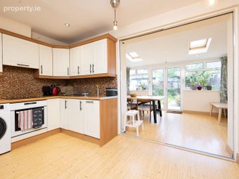 42 Ballygall Crescent, Dublin 11, Finglas, Dublin 11 - Image 4