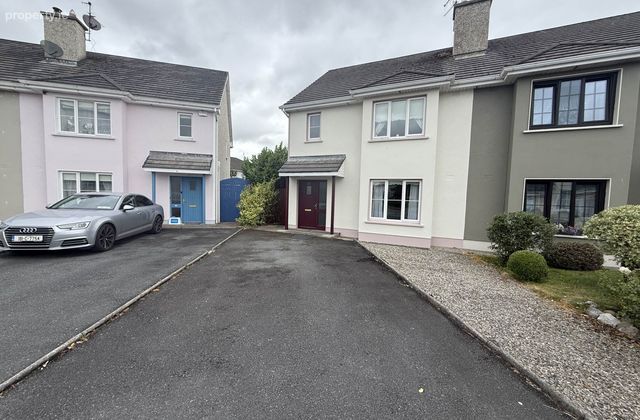 11 Woodfield Green, Newcastle West, Co. Limerick, Newcastle West, Co. Limerick - Click to view photos