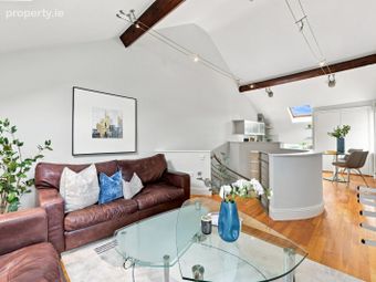 14 Haddington Square, Beggars Bush, Ballsbridge, Dublin 4 - Image 2