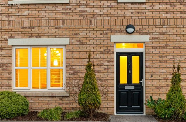 6 Morristown Avenue, The Paddocks, Newbridge, Co. Kildare - Click to view photos