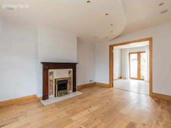 28 Chapel Gate, Naul Road, Balbriggan, Co. Dublin - Image 2