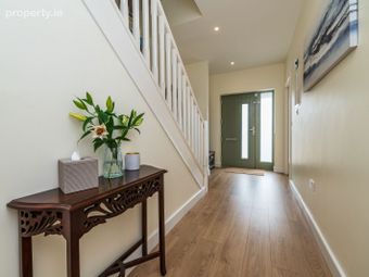6 Newtown Avenue, The Meadows, Kill, Co. Kildare - Image 5