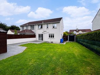 42 Whitethorn Grove, Letterkenny, Letterkenny, Co. Donegal - Image 2