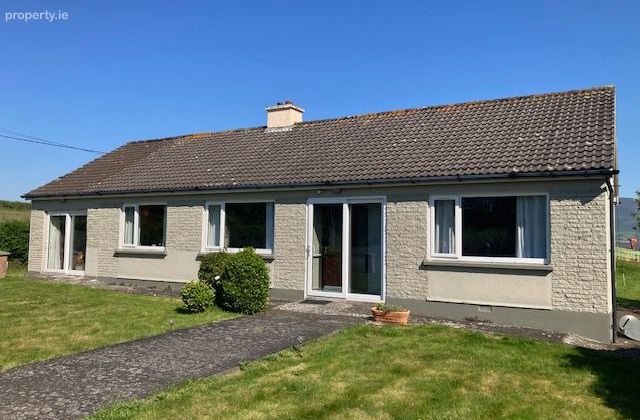 Aglish House, Glosha, Cromane, Co. Kerry - Click to view photos