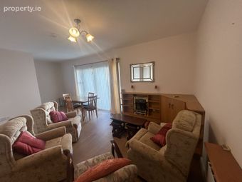 11 Cois Abhainn, Lyster Street, Athlone, Co. Westmeath - Image 4
