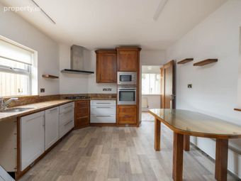 18 Father Cullen Terrace, Enniscorthy, Co. Wexford, Enniscorthy, Co. Wexford - Image 2