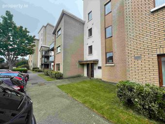 Hunters Hall, Hunters Wood, Ballycullen, Dublin 24, Ballycullen, Dublin 24