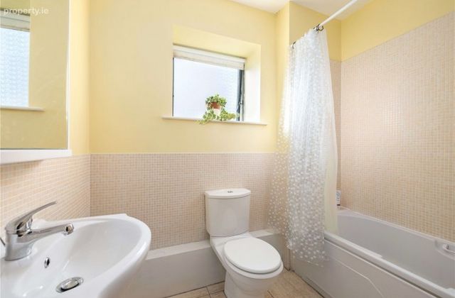 Apartment 59 The Oval Tullyvale Dublin 18, Cherrywood, Co. Dublin - Click to view photos