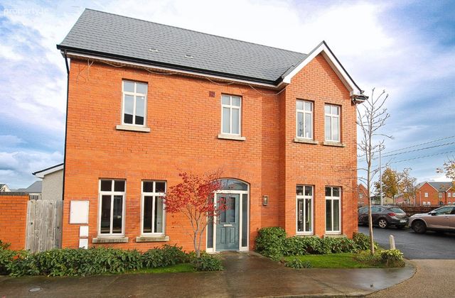 23 The Close, Citywest Village, Citywest, Dublin 24, Citywest, Co. Dublin - Click to view photos