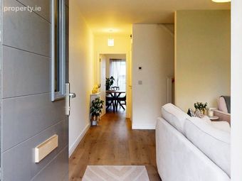 3 Parkleigh Square, Clondalkin, Dublin 22 - Image 4