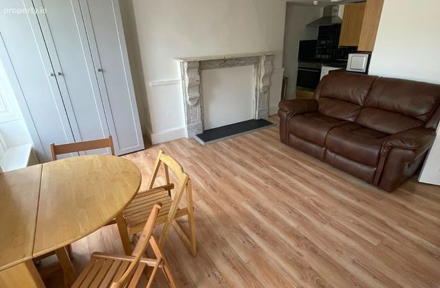 Mountjoy Square West, Dublin 1 - Click to view photos