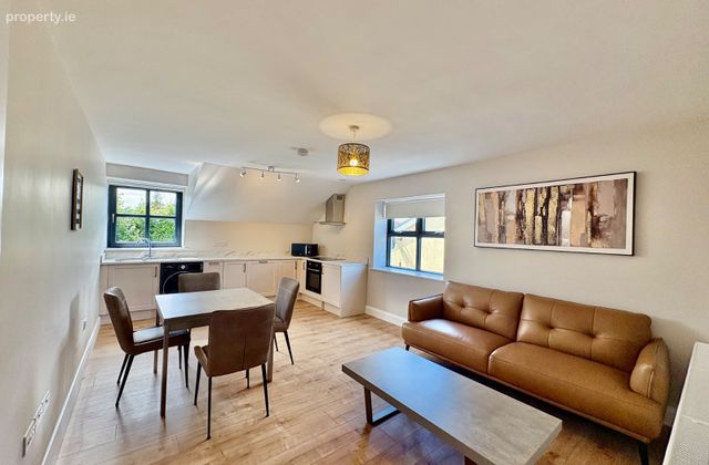 Trafford Park, Island Cross, Little Island, Co. Cork - Click to view photos
