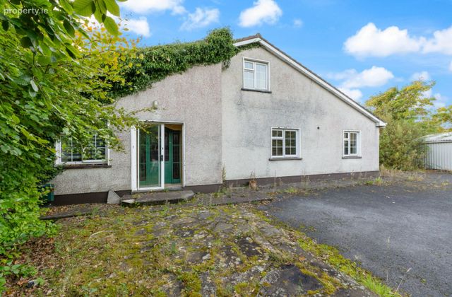 Rusheen Lane, Caltragh, Sligo, Co. Sligo - Click to view photos
