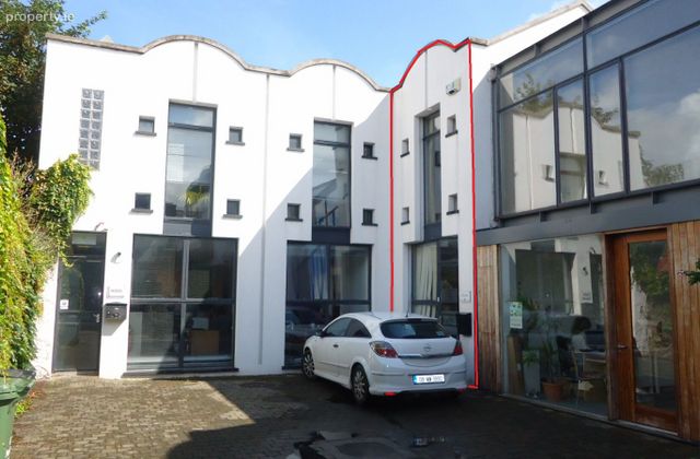 Unit 3, The Courtyard Rere Of 19, Castle Street, Dalkey, Co. Dublin - Click to view photos