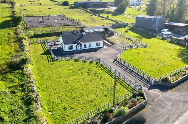 Currinah, Carracastle, Ballaghaderreen, Roscommon, Ballaghaderreen, Co. Roscommon - Click to view photos