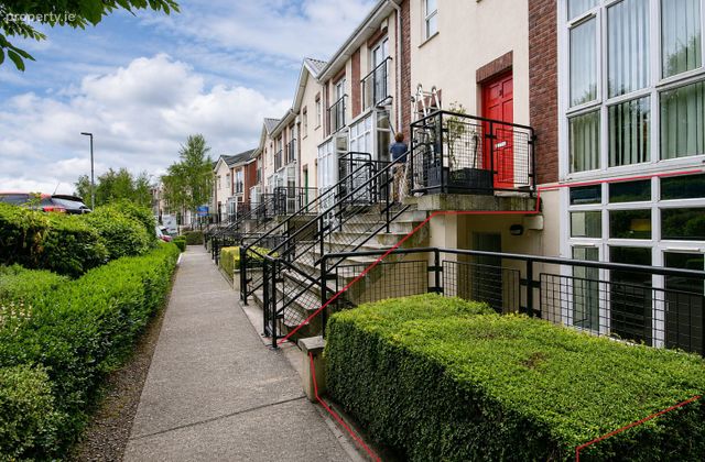 1 Lanesborough Crescent, Finglas, Dublin 11 - Click to view photos