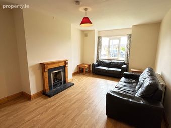 21 Holly Walk, Templars Hall, Waterford City Centre, Co. Waterford - Image 3