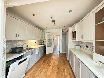 9 Month Short Term Lease 25 Knockcullen Park, Dublin 16, Knocklyon, Dublin 16 - Image 2
