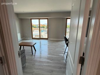 Apartment 10, The Academy, Park West Pointe, Yeats Way, Park West, Dublin 12 - Image 4