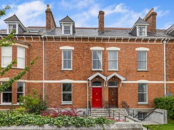 27 Cambridge Terrace, York Road, Dun Laoghaire, Co Dublin, Dun Laoghaire, Co. Dublin