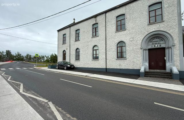 Apartment 6, Demonford Hall, Convent Road, Tullamore, Co. Offaly - Click to view photos