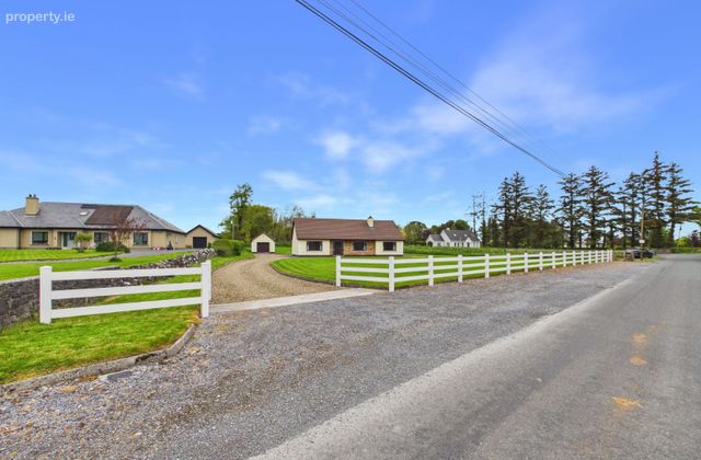 Doon, Kilreekil, Loughrea, Co. Galway - Click to view photos