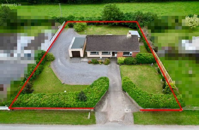 Oldtown, Ballyragget, Ballyragget, Co. Kilkenny - Click to view photos