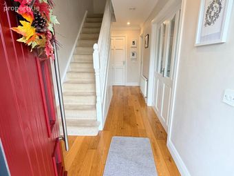 28 Clarkes Wood, Mount Oval Village, Rochestown, Co. Cork - Image 2