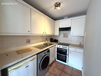 Apartment 13, Whitehall Square, Walkinstown, Dublin 12 - Image 4