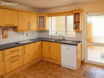 18 Forest Crescent, Swords, Co. Dublin - Image 4