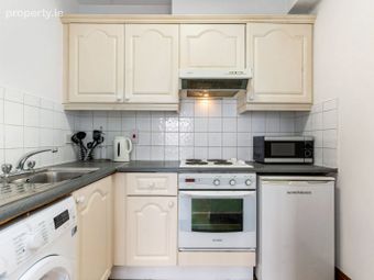 Apartment 28, Lindsay House, Dean Court, Christchurch, Dublin 8 - Image 5
