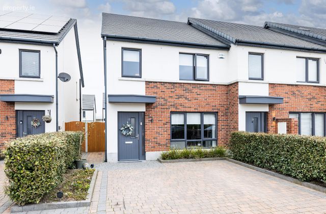 17 Greenbrook, Hayestown, Rush, Co. Dublin, Rush, Co. Dublin - Click to view photos
