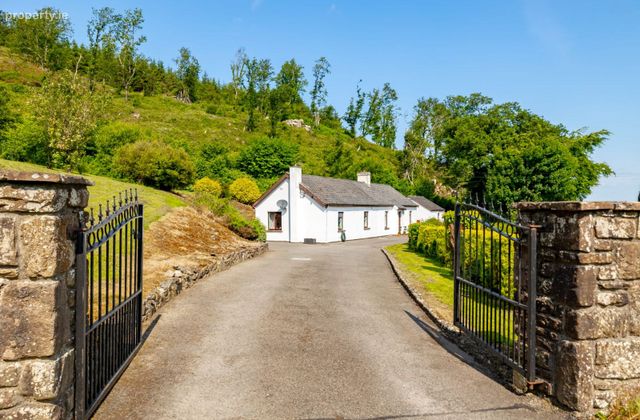 Ballyogue, Ninemilehouse, Grangemockler, Co. Tipperary - Click to view photos
