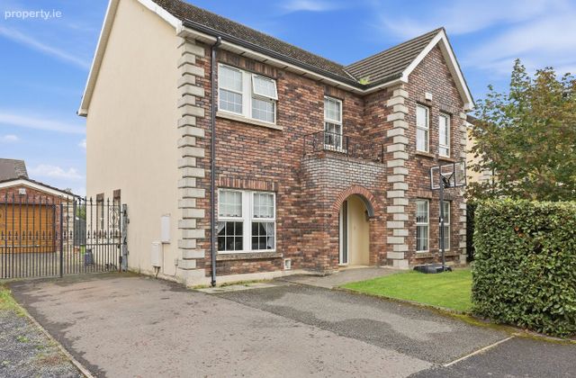 13 Moat Lane, Knocksedan Demesne, Swords, Co. Dublin - Click to view photos