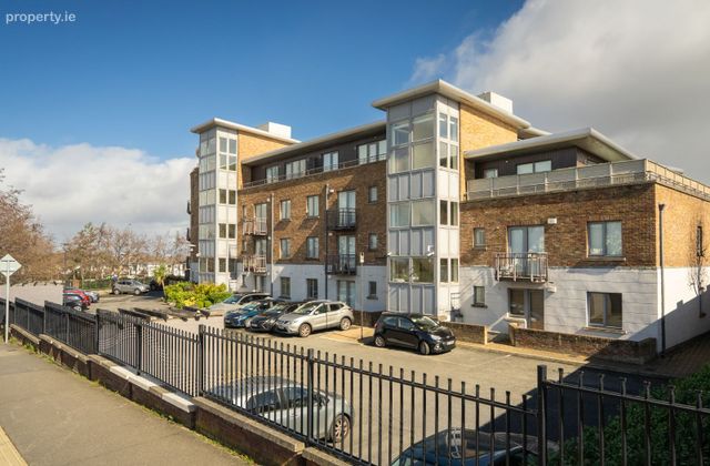 53 Knocklyon Gate, Knocklyon, Dublin 16 - Click to view photos