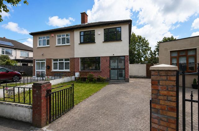 2 Oatfield Close, Dublin 22, Clondalkin, Dublin 22 - Click to view photos