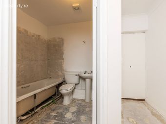 Apartment 40, Saint James's Court, St. James Gate, Dublin 8 - Image 4