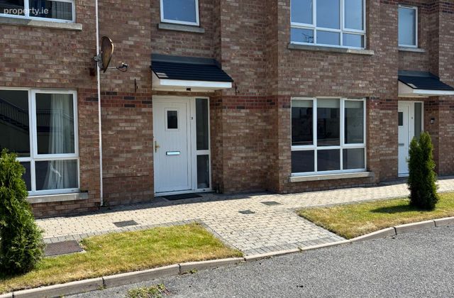 Sallygardens, Dublin Street, Crosserlough, Co. Cavan - Click to view photos