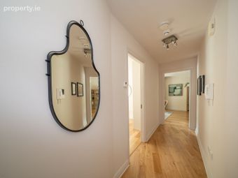 30 The Oaks, Dundrum, Dublin 16 - Image 2