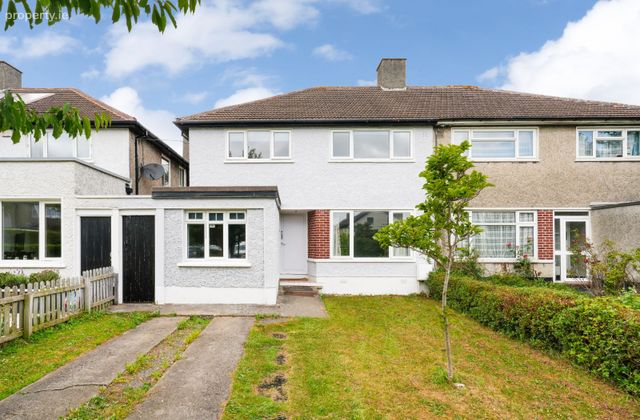 7 Ashfield Park, Booterstown, Co. Dublin - Click to view photos