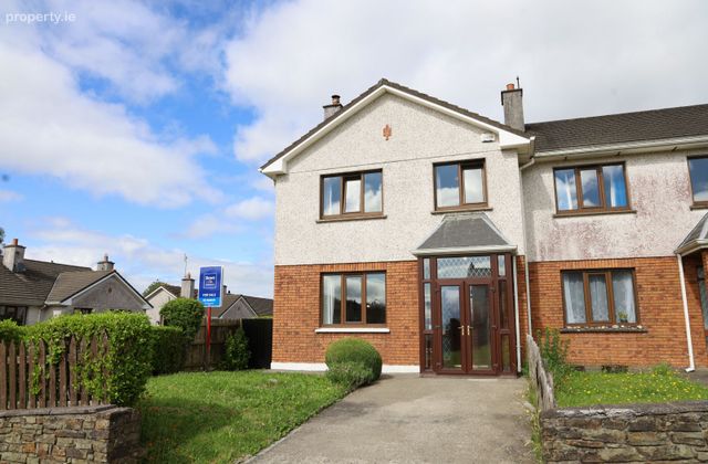 24 Meadowlands, Bandon, Co. Cork - Click to view photos