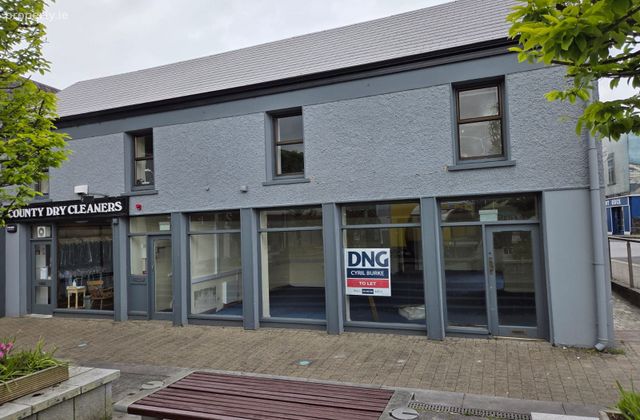 Market Square, Castlebar, Co. Mayo - Click to view photos