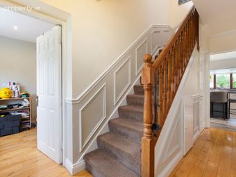 24 Rathlyon Park, Ballycullen, Dublin 24, Ballycullen, Dublin 24 - Image 2