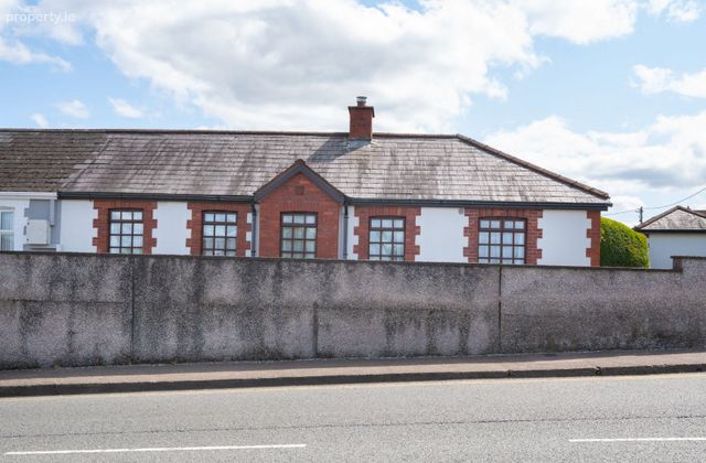 11 Ashgrove Park, Bishopstown, Bishopstown, Co. Cork - Click to view photos