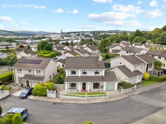 17 Oaklands Park, Letterkenny, Co. Donegal, Letterkenny, Co. Donegal