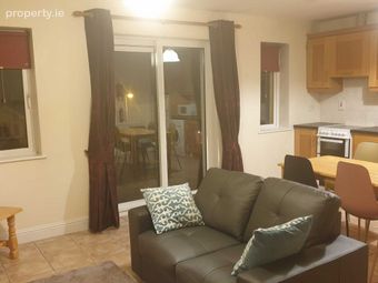 Apartment 17, Russet Court, Churchyard Lane, Ballintemple, Co. Cork - Image 2