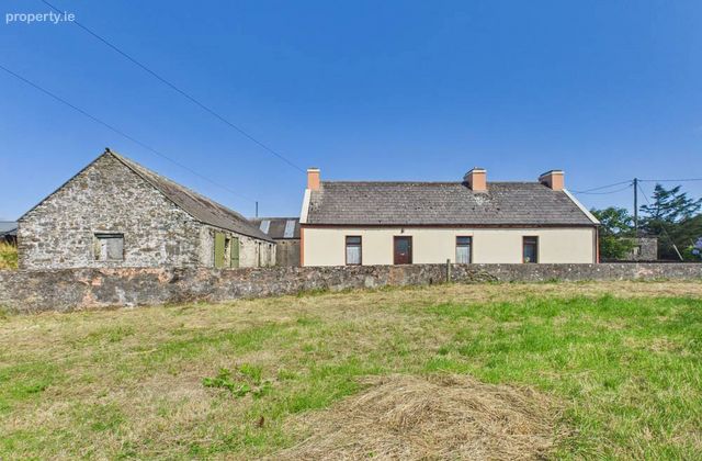 Rinevella, Carrigaholt, Co Clare, Carrigaholt, Co. Clare - Click to view photos